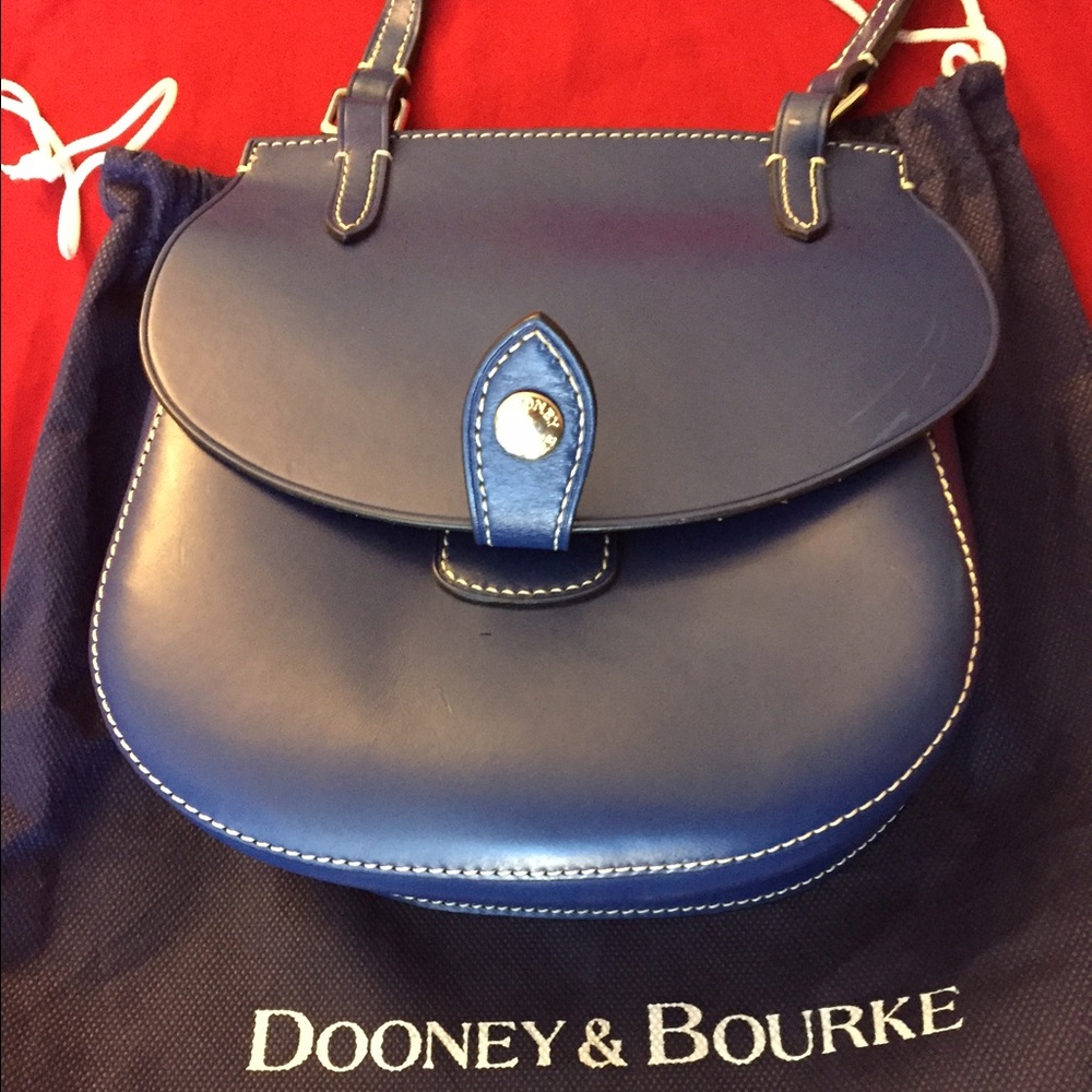 Authentic Dooney & Bourke Shoulder/Crossbody Bag